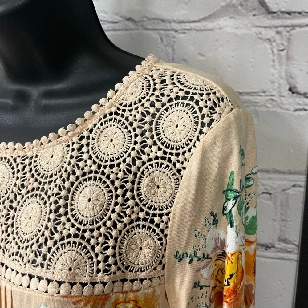 Daniel Rainn blouse NWT medium